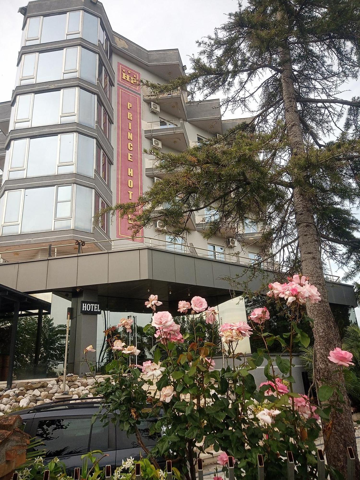 Prince Hotel Fier Exterior photo